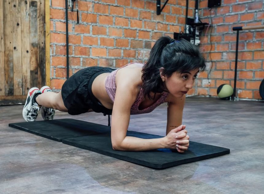 Ejercicios para mantenerte en forma en casa
